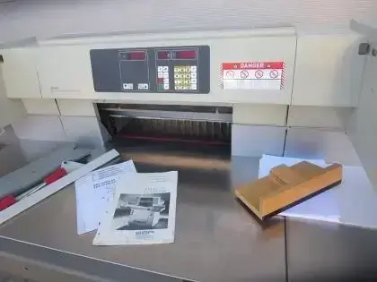 EBA Multicut 10/550 CNC — Popieriaus pjaustymo mašinos — naudotas parduodama | 123Machinery