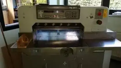 Polar 76 EM — Popieriaus pjaustymo mašinos — naudotas parduodama | 123Machinery