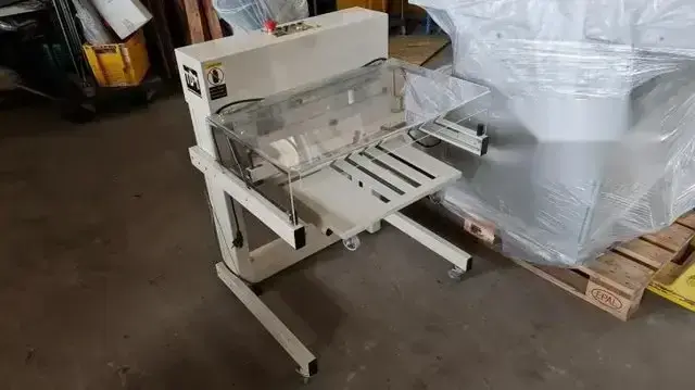 bourg TD-T Zusammentragmaschine — Lankų rinkimo mašinos — naudotas parduodama | 123Machinery