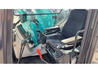 Kobelco 1304 SK140SRLC-5 — Foto 9