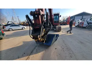 Hyundai 1304 Robex 220LC-9A — Foto 4