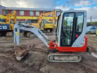 Takeuchi 1304 TB216 — Foto 3