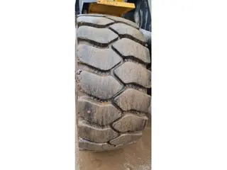 Komatsu 980 WA480-6 — Foto 9