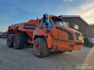 Doosan DA30 — Karjeriniai savivarčiai — naudotas parduodama | 123Machinery
