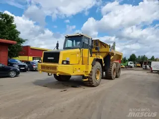 Komatsu HM400 — Foto 2