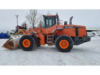 Doosan 821 DL400 — Фронтальные погрузчики — б/у купить | 123Machinery