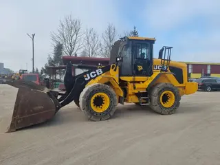 JCB 427 L180E — Foto 9