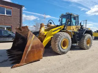 Komatsu 721 WA480-6 — Foto 3