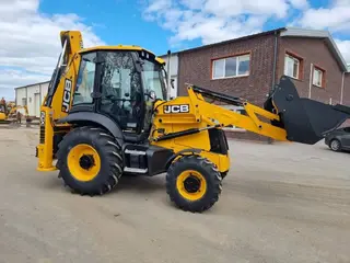 JCB 3CX WA470-6 — Foto 2