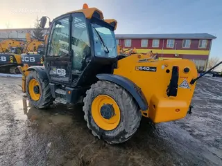 JCB 4CX 540-140 Hi-Viz — Foto 3