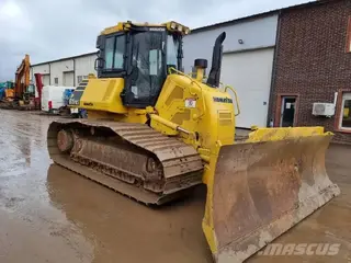 Komatsu 1 tonne D61PXi-24 — Бульдозеры — б/у купить | 123Machinery