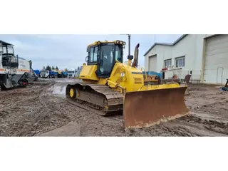 Komatsu 1 tonne D61PX-24 — Foto 9