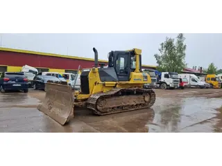 Komatsu D61EX-15 — Buldozeriai — naudotas parduodama | 123Machinery