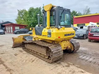 Komatsu D41P-6 — Бульдозеры — б/у купить | 123Machinery