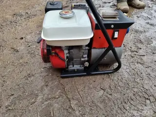 Honda 1650 GX 140 — Foto 2