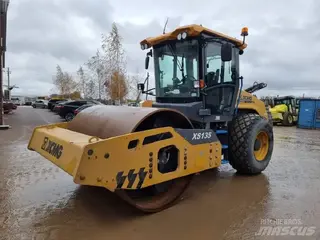 XCMG XS135 — Одновальцовые катки — б/у купить | 123Machinery