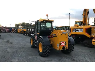 JCB 542-70 Industry Pro — Foto 4