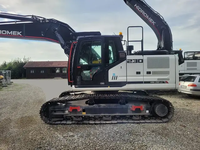 Hidromek HMK 230 LC-H4 — Гусеничные экскаваторы | 123Machinery