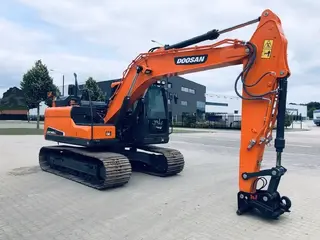 Doosan DX140LC-5 — Foto 3