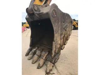 Komatsu PC 490LC-11 — Foto 7