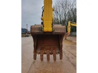 Komatsu PC 490LC-11 — Foto 9