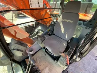 Hitachi ZX470LCH-5 — Foto 9