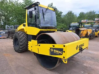 BOMAG BW 213 D-5 SL — Foto 2