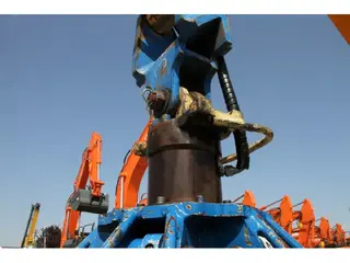 Liebherr R 906 LC Litronic — Foto 6