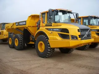 Volvo A25G — Sąnariniai savivarčiai — naudotas parduodama | 123Machinery