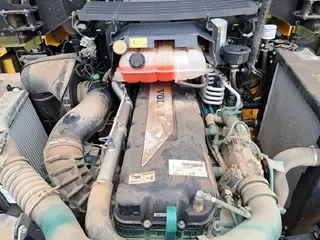 Volvo A25G — Foto 10