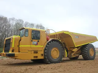Cat AD45 — Sąnariniai savivarčiai — naujas parduodama | 123Machinery