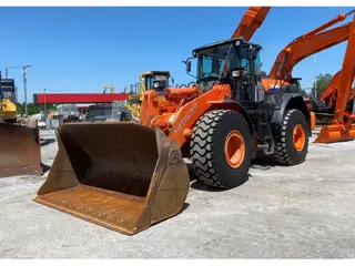 Hitachi ZW250-6 — Foto 4