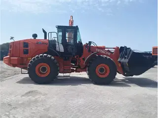 Hitachi ZW310-5A Landcros — Foto 2
