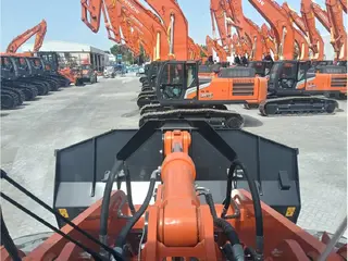 Hitachi ZW310-5A Landcros — Foto 8