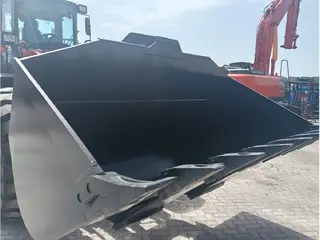 Hitachi ZW310-5A Landcros — Foto 10