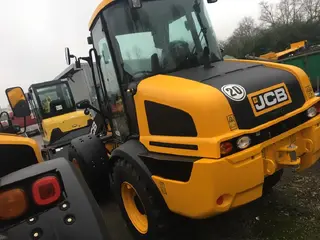 JCB 409 — Foto 2