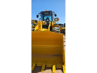 Komatsu WA380-6 — Foto 7