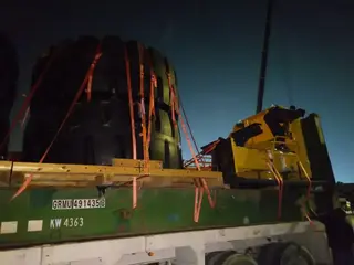 Komatsu WA900-8R — Foto 10
