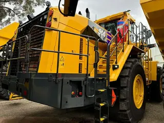 Komatsu WA900-8R — Foto 2
