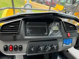 Komatsu WA900-8R — Foto 10