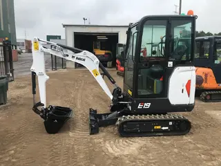 Bobcat E19 — Мини-экскаваторы — б/у купить | 123Machinery