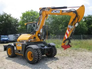 JCB HydraDig 110W — Foto 2