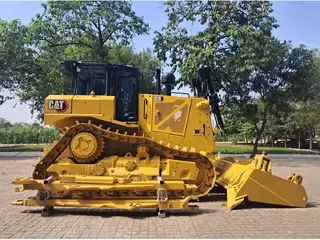 Cat D8 — Foto 2