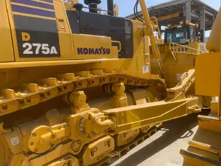 Komatsu D 275 AX-5 — Foto 2