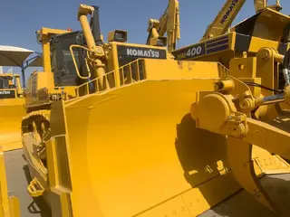 Komatsu D 275 AX-5 — Foto 3