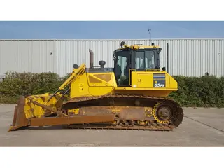 Komatsu D 65PX-17 — Бульдозеры — б/у купить | 123Machinery