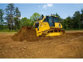 Komatsu D 65WX-17 — Бульдозеры — б/у купить | 123Machinery