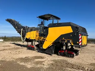 BOMAG BM 2000/65 — Дорожные фрезы — б/у купить | 123Machinery