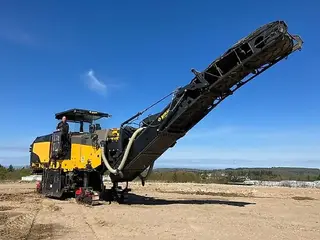 BOMAG BM 2000/65 — Foto 2