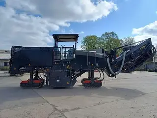 BOMAG BM 2000/65 — Дорожные фрезы — б/у купить | 123Machinery